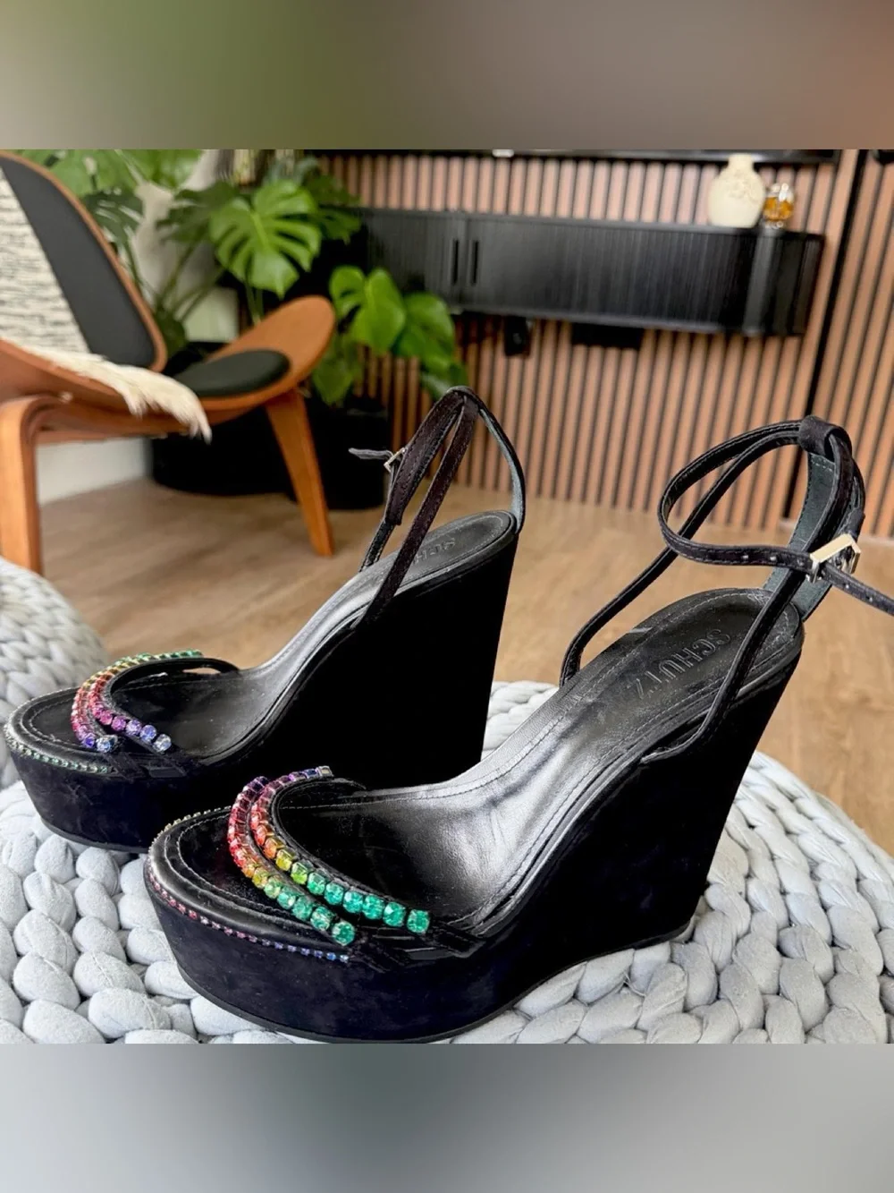 SCHUTZ statement platform